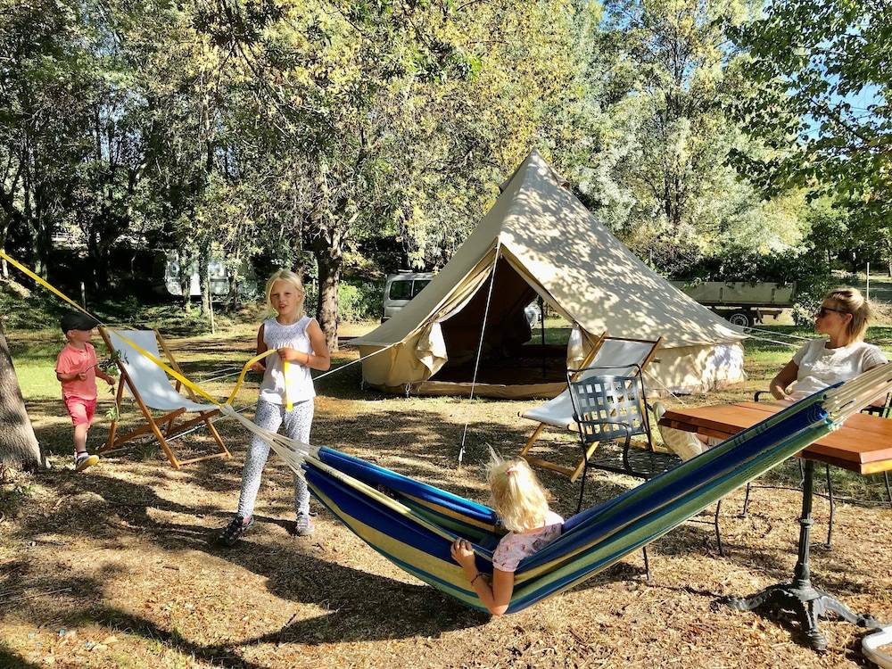LES BASTIDES DE CHANTERAINE Bungalows, Lodges & Spa 2