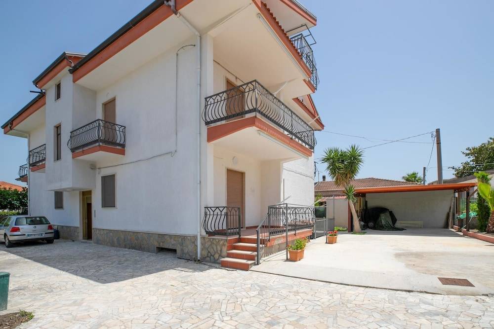 Paolino Housing 1