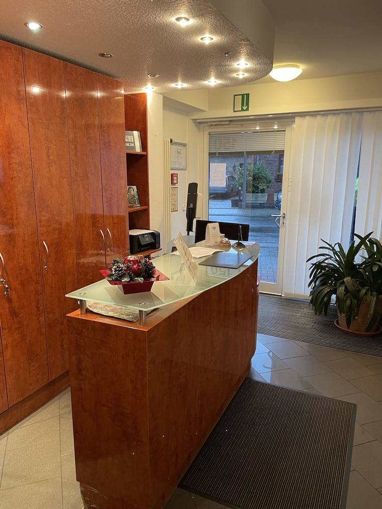 Hotel Merkenich 2