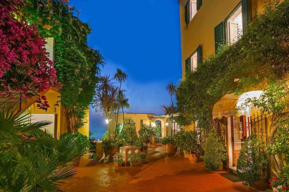 Hotel Monti 1
