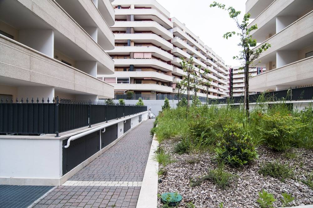 GuestHost - Fonte Laurentina Apartments 1