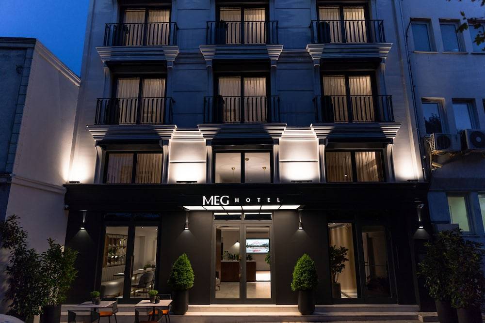 MEG HOTEL 1