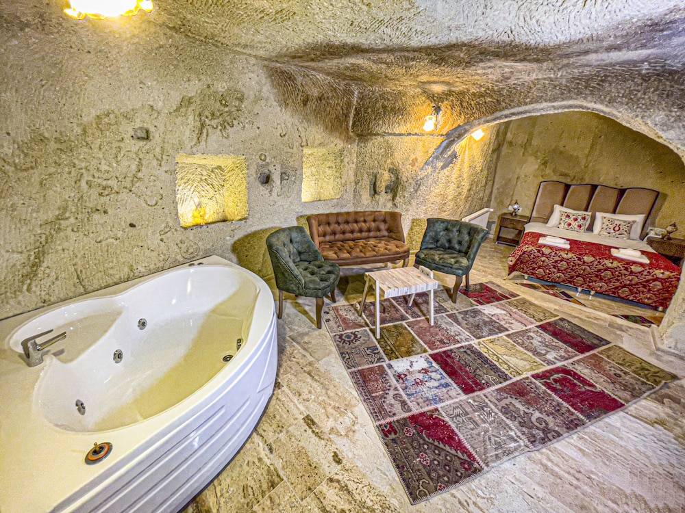 Heritage Cave Suites 2