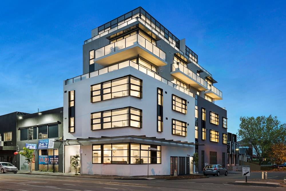 The Hamptons Apartments - St Kilda 1