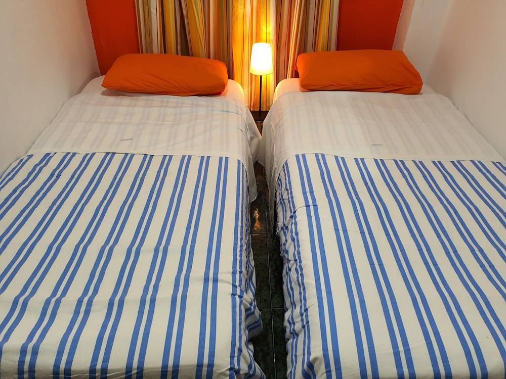 Low Cost Room Plaza de Hierro IV 2