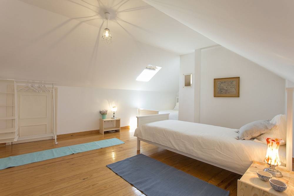 Spacious Alfama Duplex, By TimeCooler 2