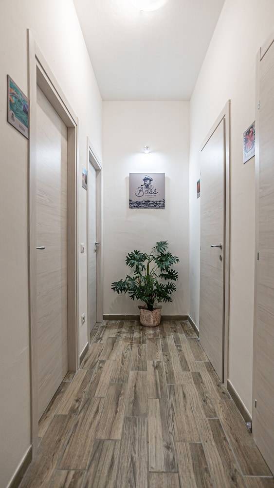 BOSS Guest House 2