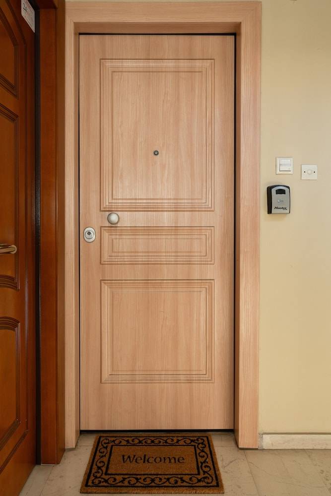Contemporary apartment made of wood and stone. 2