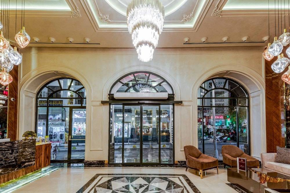 Beethoven Senfoni Hotel 2