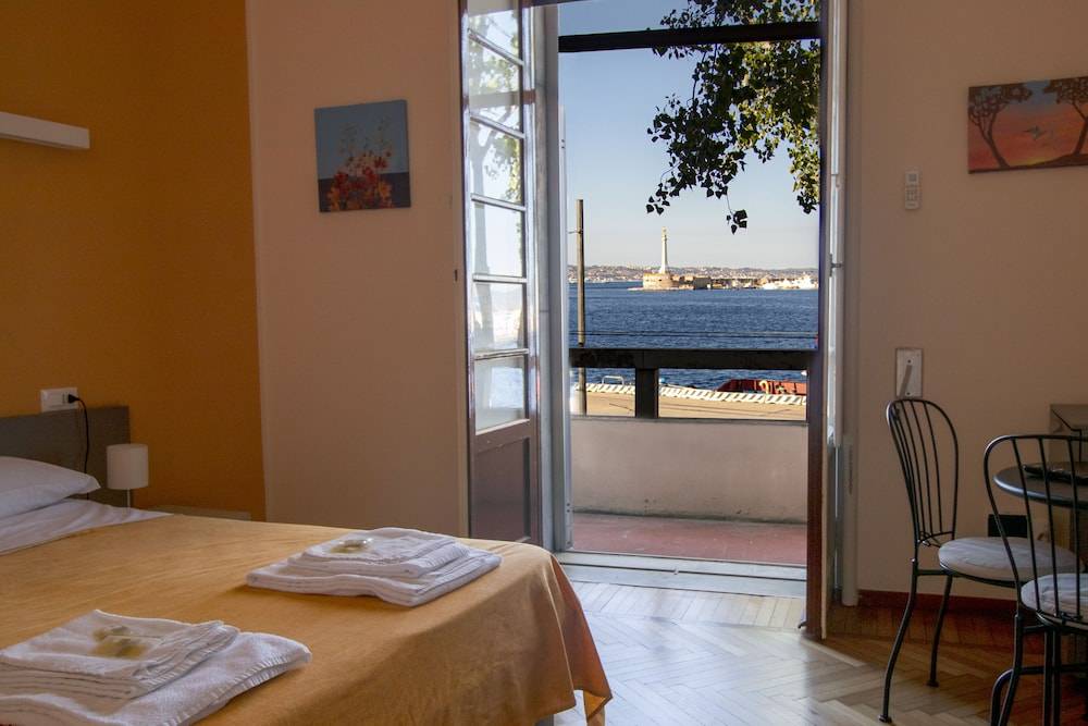 Teatro sullo Stretto 1