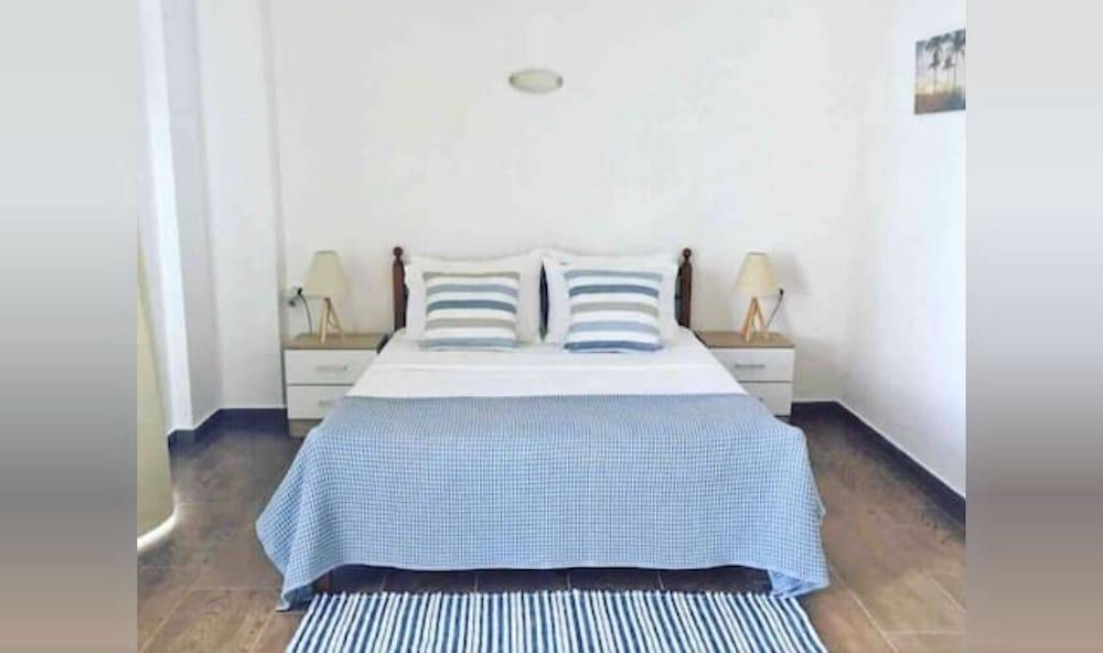 Grande Blue Suites with private bay 2