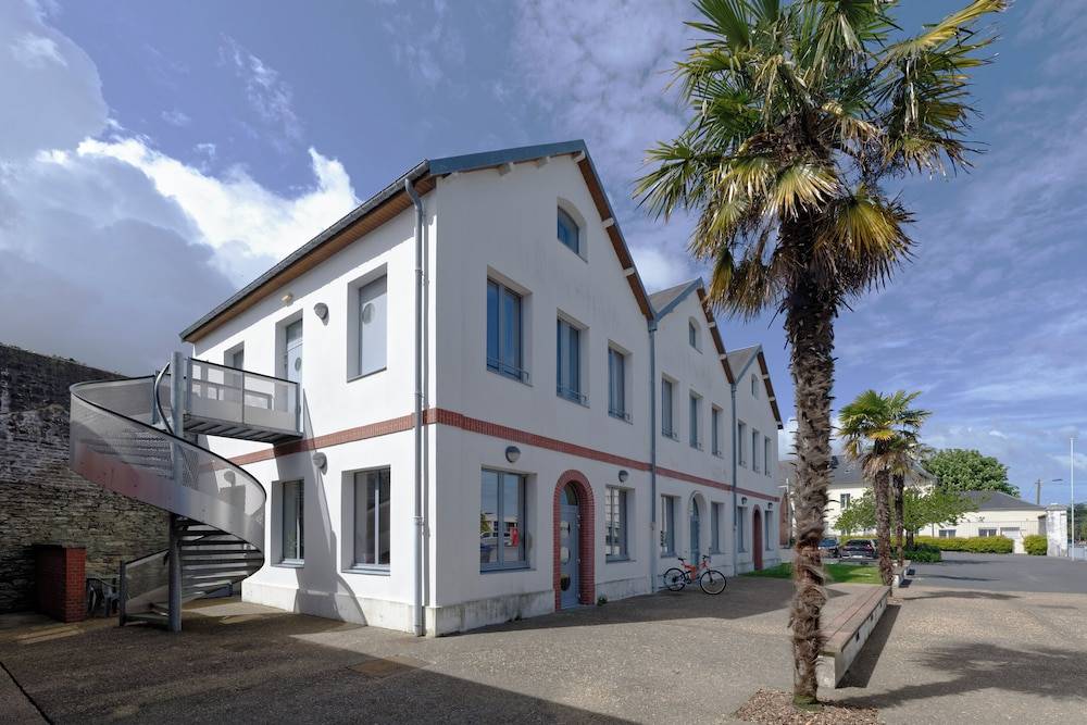 Auberge de Jeunesse HI Cherbourg 1