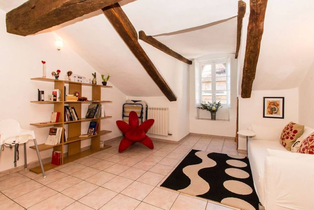 GuestHost - Palazzo Saluzzo Paesana Beautiful Flat 1