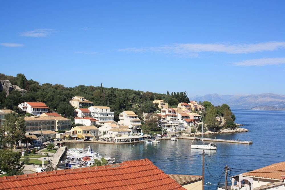 Porto Kassiopi Apartments 1