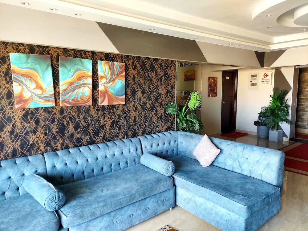 Pyramids Planet Hotel 2