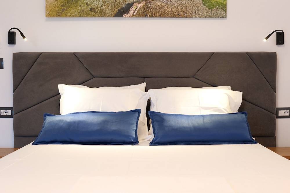 Hilltop Heaven Hotel 2