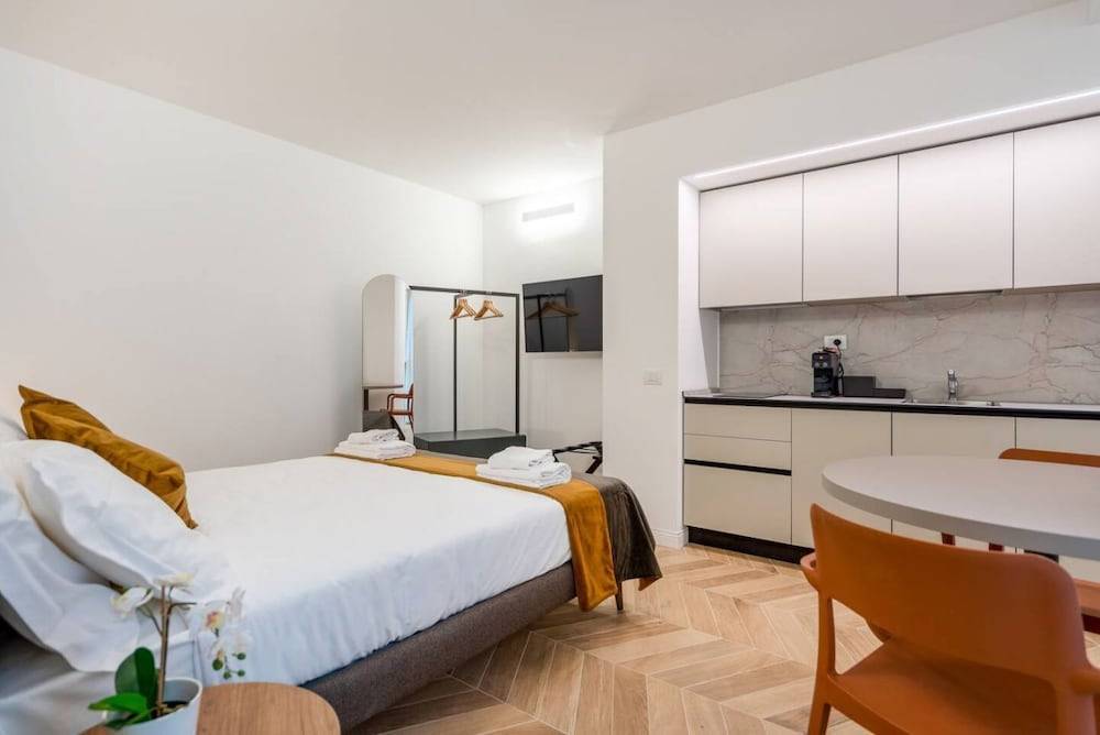 JOIVY Premium Apartments - Trieste Mazzini 2
