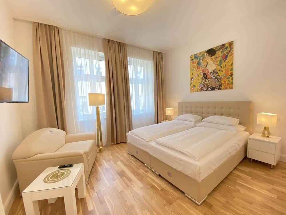 Steiner Residences Vienna Nestroyplatz 1