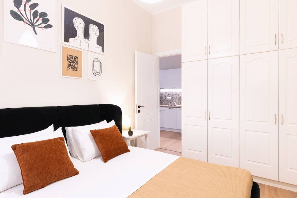 Casa Moderna -Two Bedroom Apartment 2