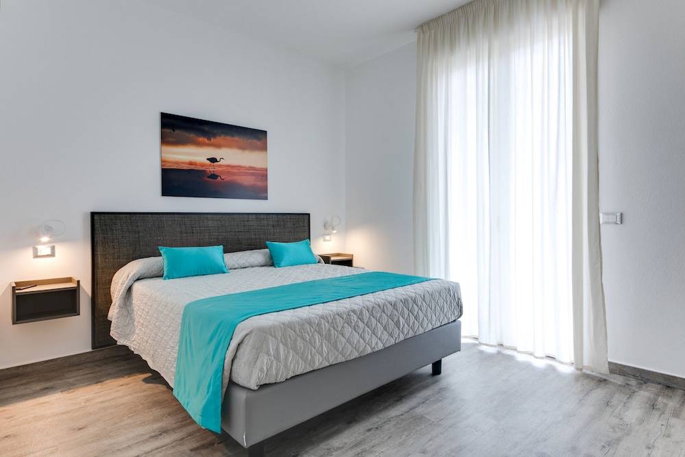 Elegance Suite Apartments - Siroli Collection 2