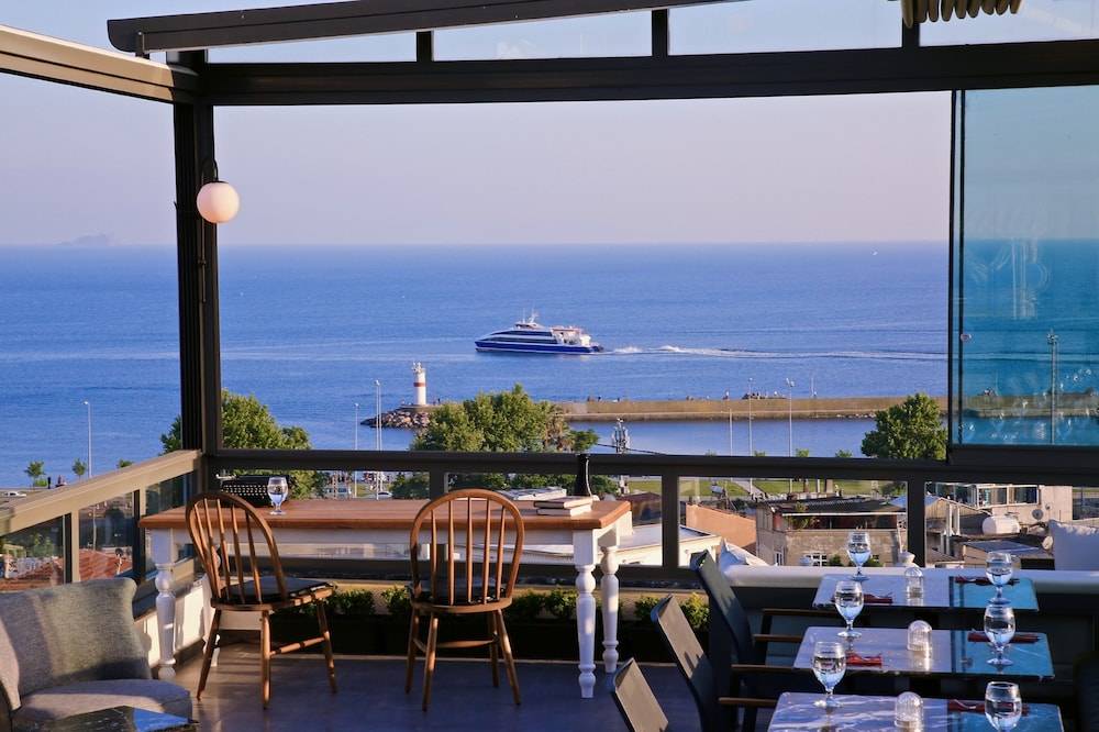 HOTEL BRONTE 1
