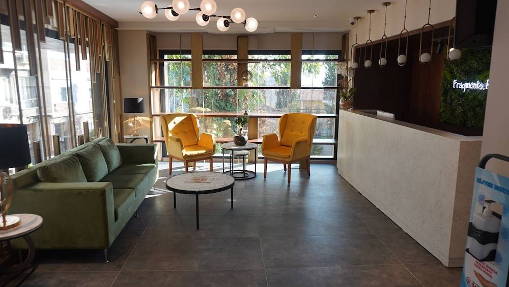 Fragments Hotel 2