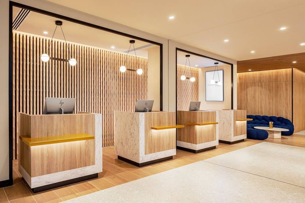Courtyard by Marriott Paris Charles de Gaulle Central Airport 2