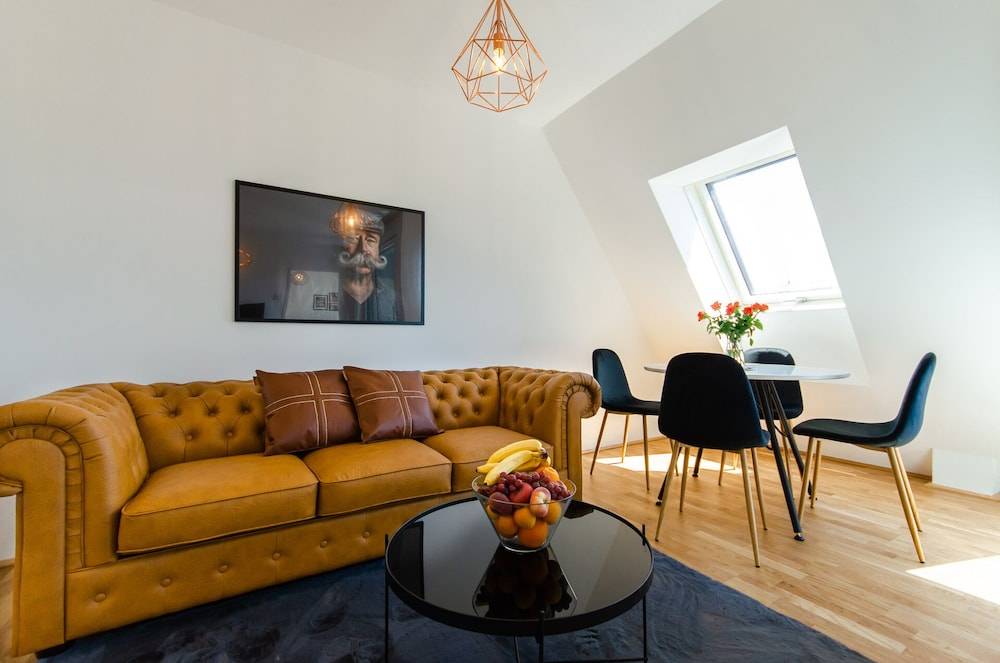 Grand Quarters City Residence 1