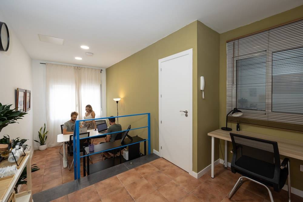 Kite & Surf Nomad House 1