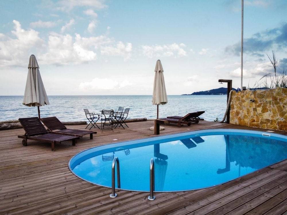 Seashore Stream Suites 1