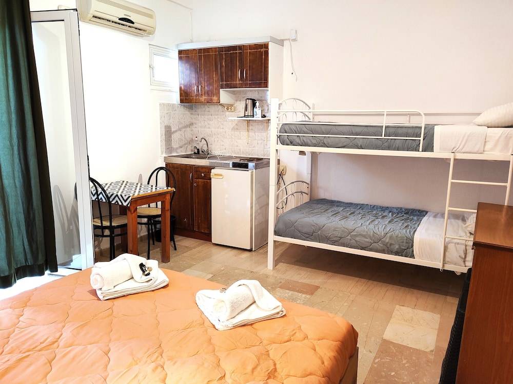 Eleni Apartments Sant George Beach 1