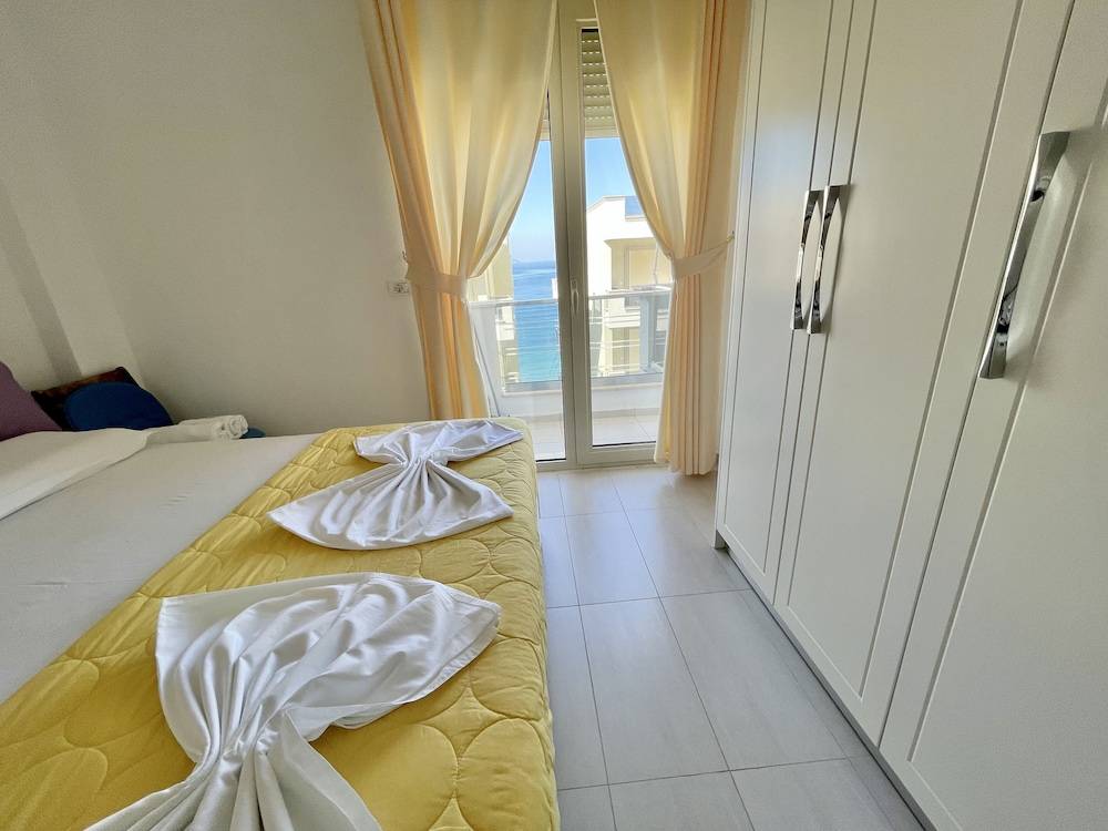 LUXURY RESIDENCE 2