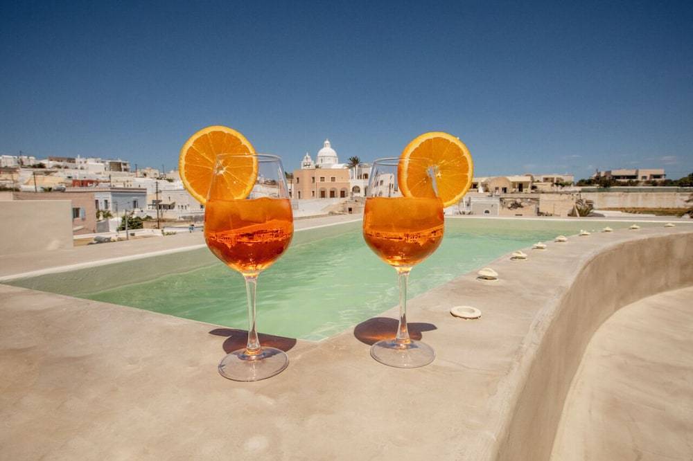 Utopia Suites Santorini 1