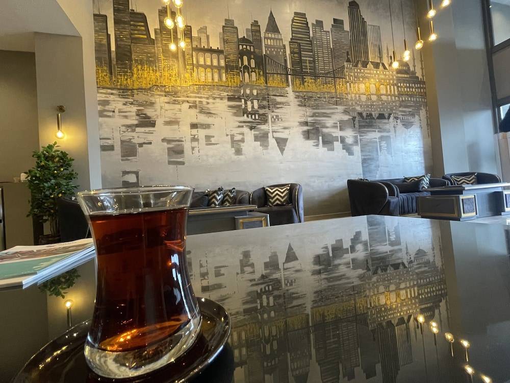 Agora Royal Residence 1