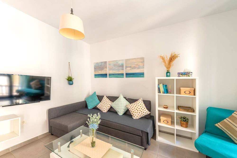 SkySea Holidays CITY CENTER SUITES 1