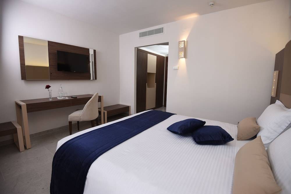 Hôtel Lescure Business and SPA 2