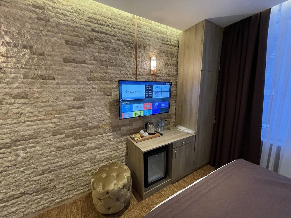 Weingart Seaside Hotel 2