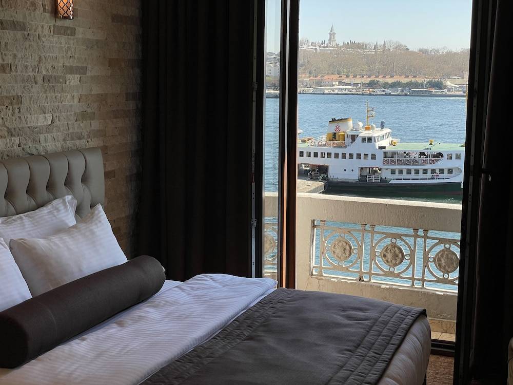 Weingart Seaside Hotel 1