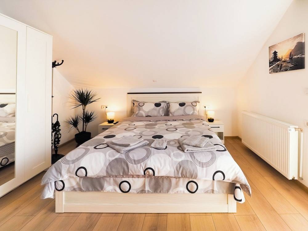 Ben Apartments Near City Center 2