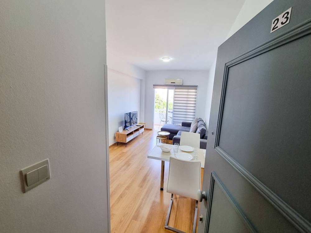 Springfield Park Apartment 2