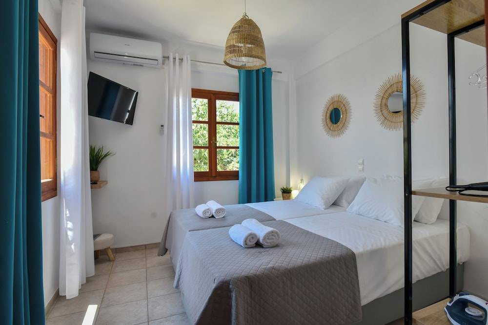 Eva Studios & Apartments 1