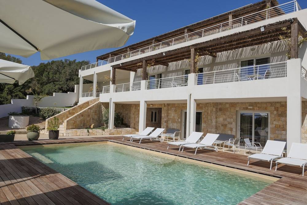 Mercury Beach Hotel 1