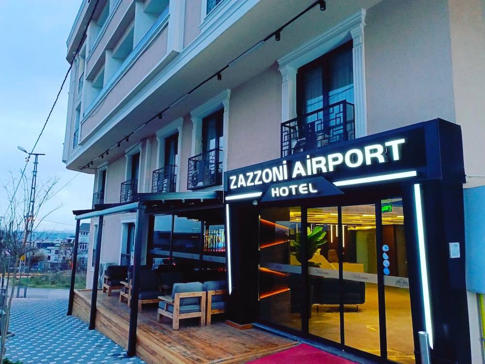 Luxury Airport Hotel By Zazzoni-İstanbul Airport 1