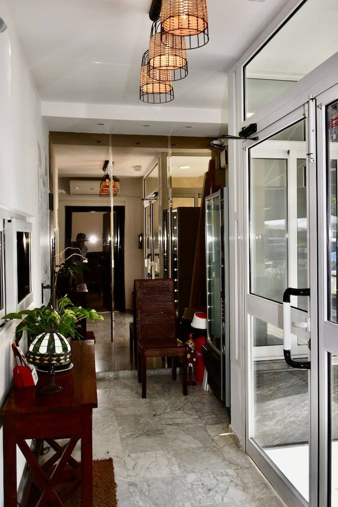 Hostal GARDEN ROUS 1