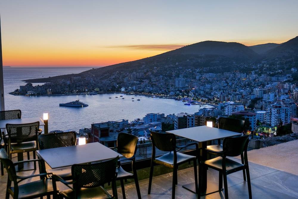Sky Way SKK Luxury Apartments 1