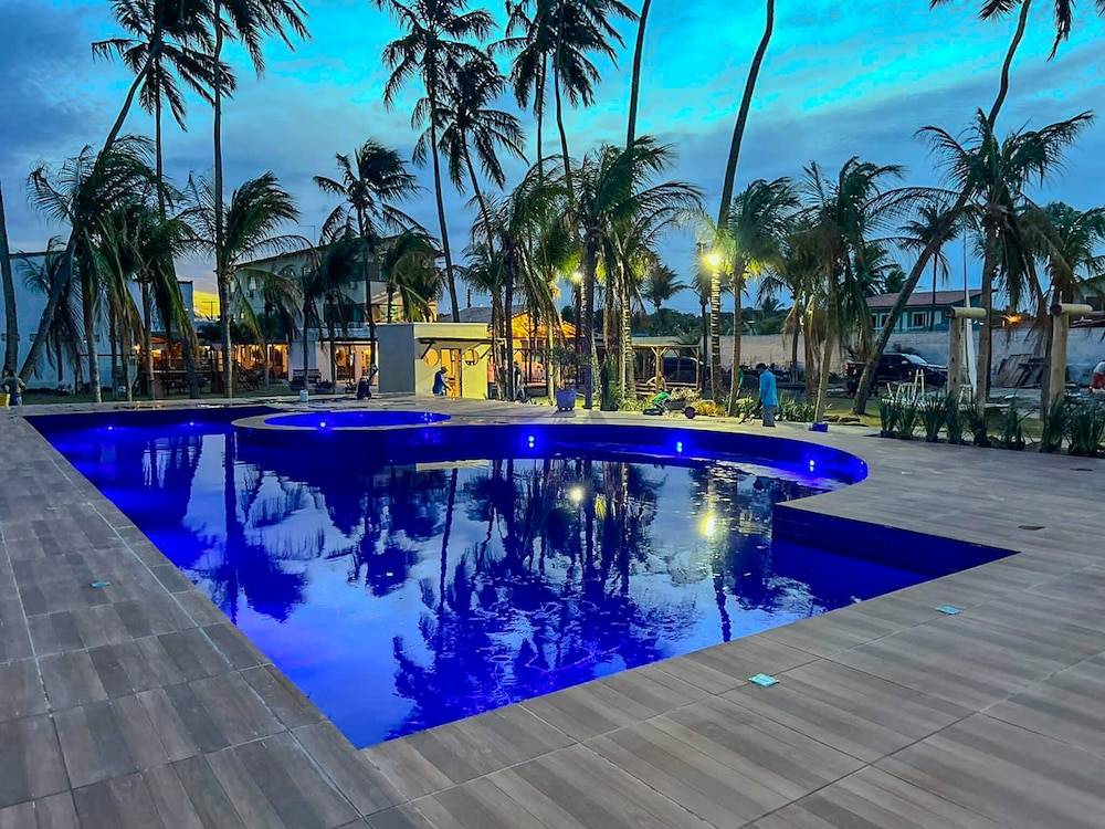 Isla Beach Hotel 1