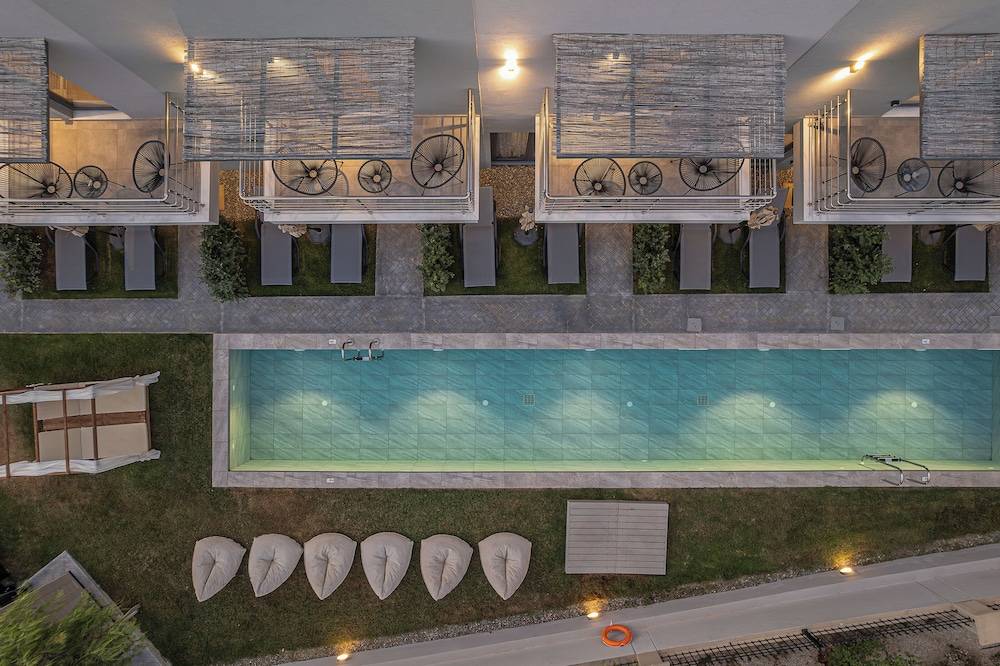 NEK Suites - Adults Only 1