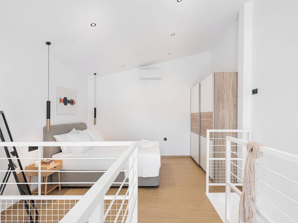 NEK Suites - Adults Only 2