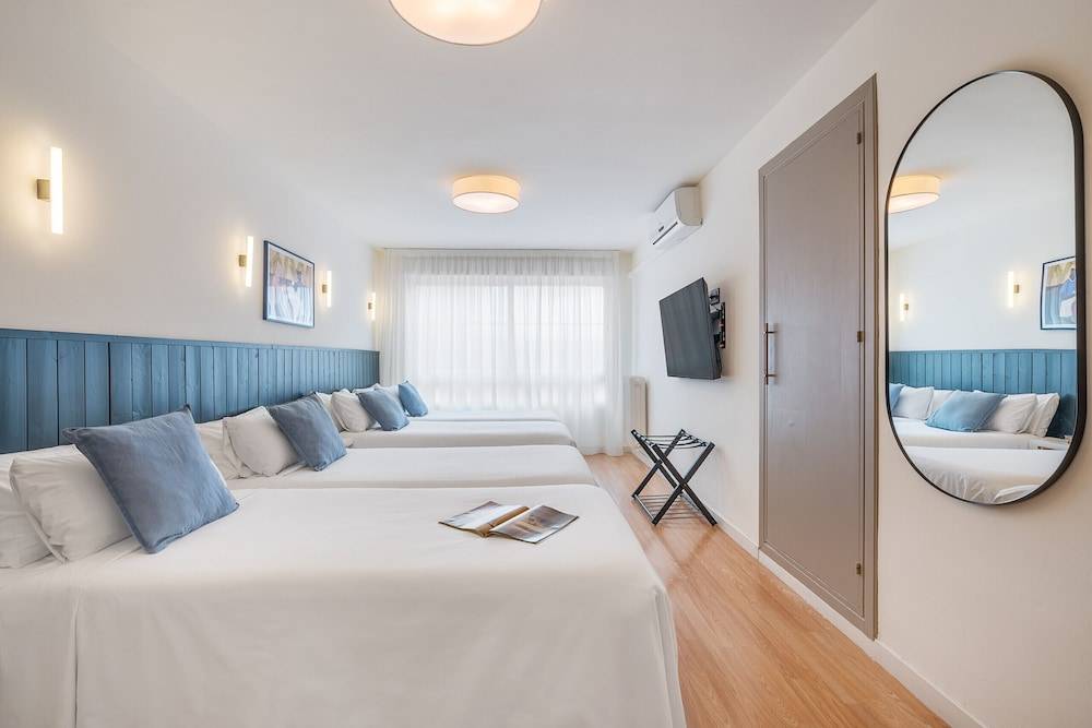 Granada Suites by Olala Homes 1
