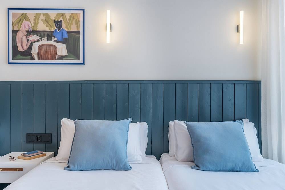 Granada Suites by Olala Homes 2